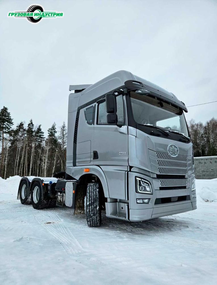 Тягач седельный FAW ORYX 6x4